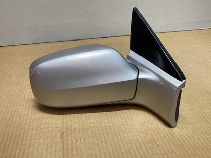 2006 Used Toyota Caldina - Right Door Mirror PN: 7 wires