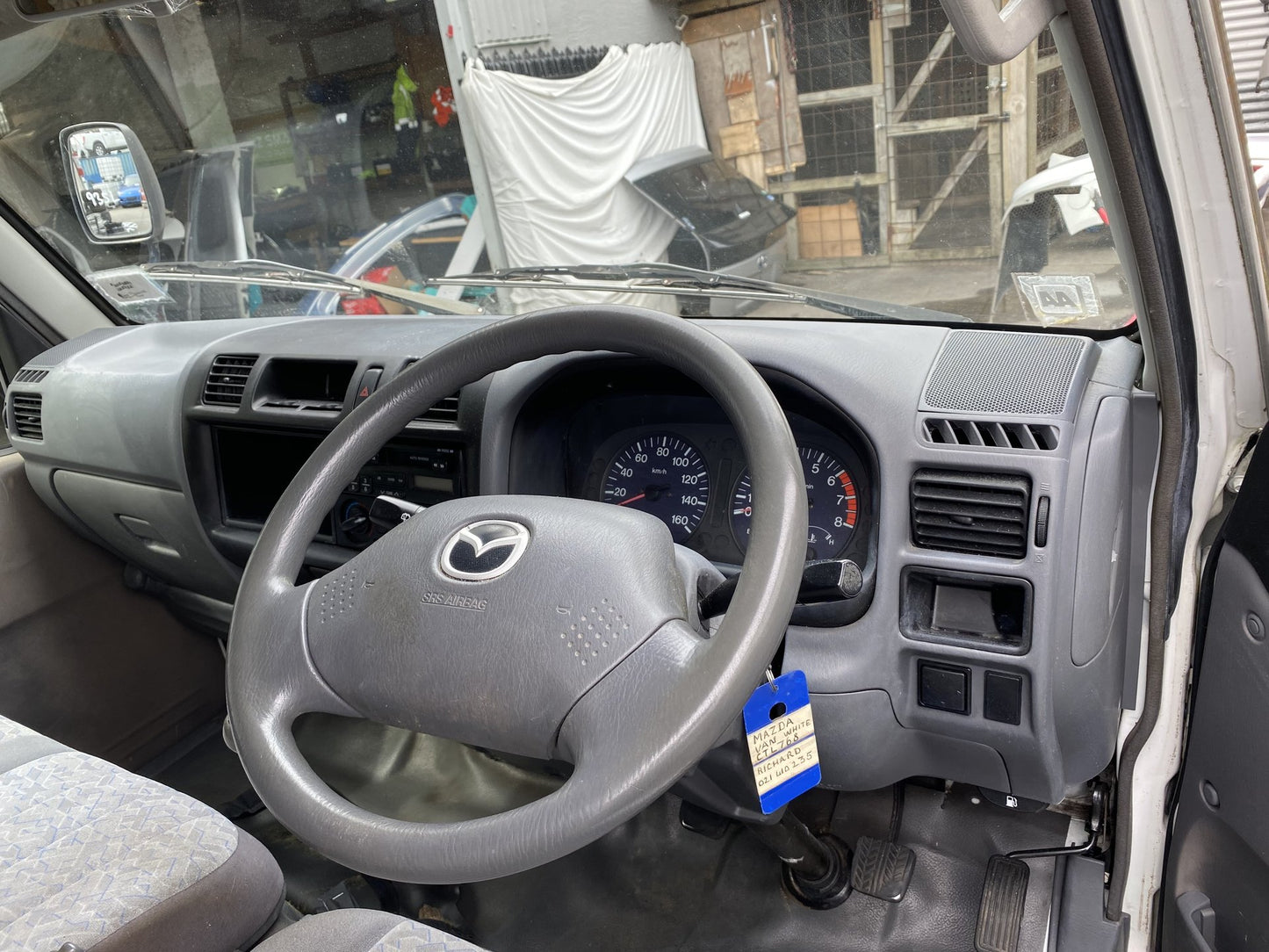 2005 Mazda E2000 Dismantlinng For Parts