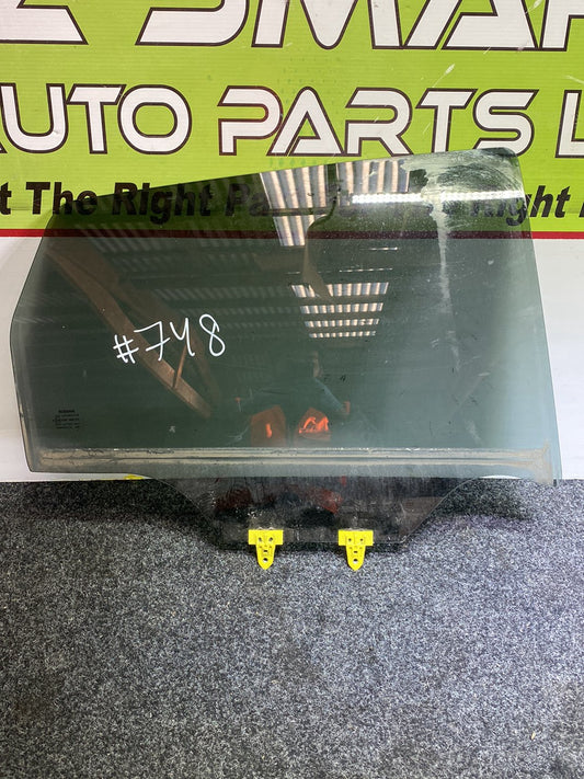 2007 Nissan Dualis J10 - Right Rear Door Glass PN: Tint Number M101
