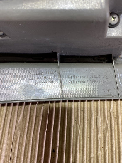 2004 Toyota Corolla- Right Taillight PN: see photos