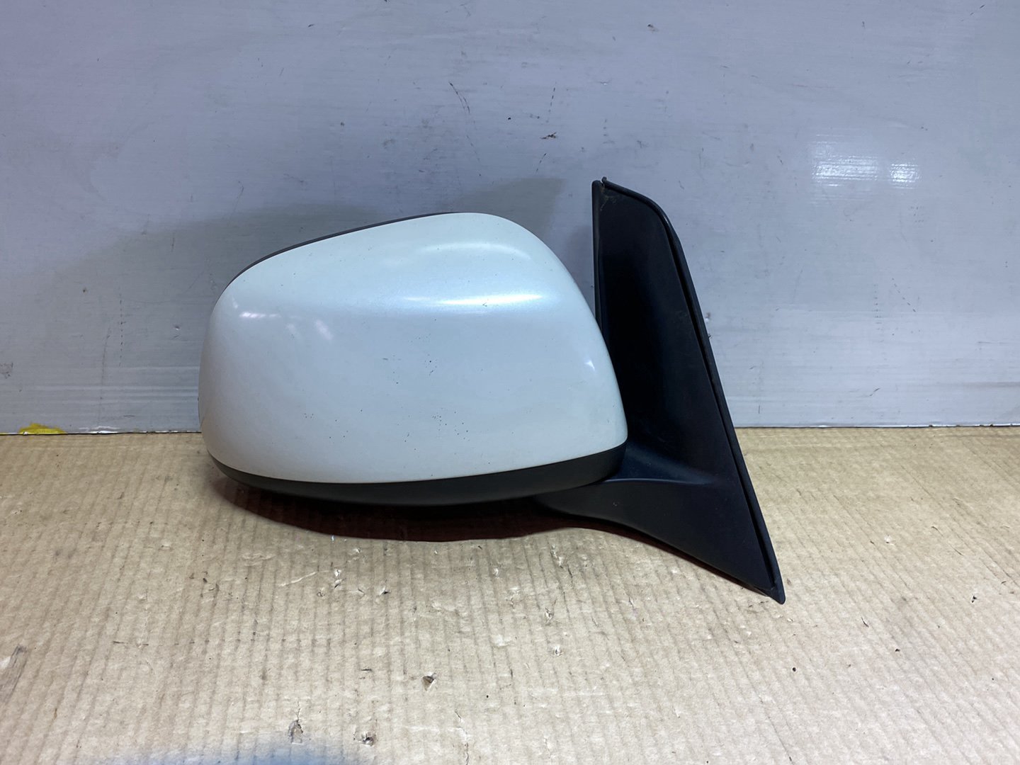 2006 Suzuki SX4 YA41S - Right Door Mirror PN: 5 wires