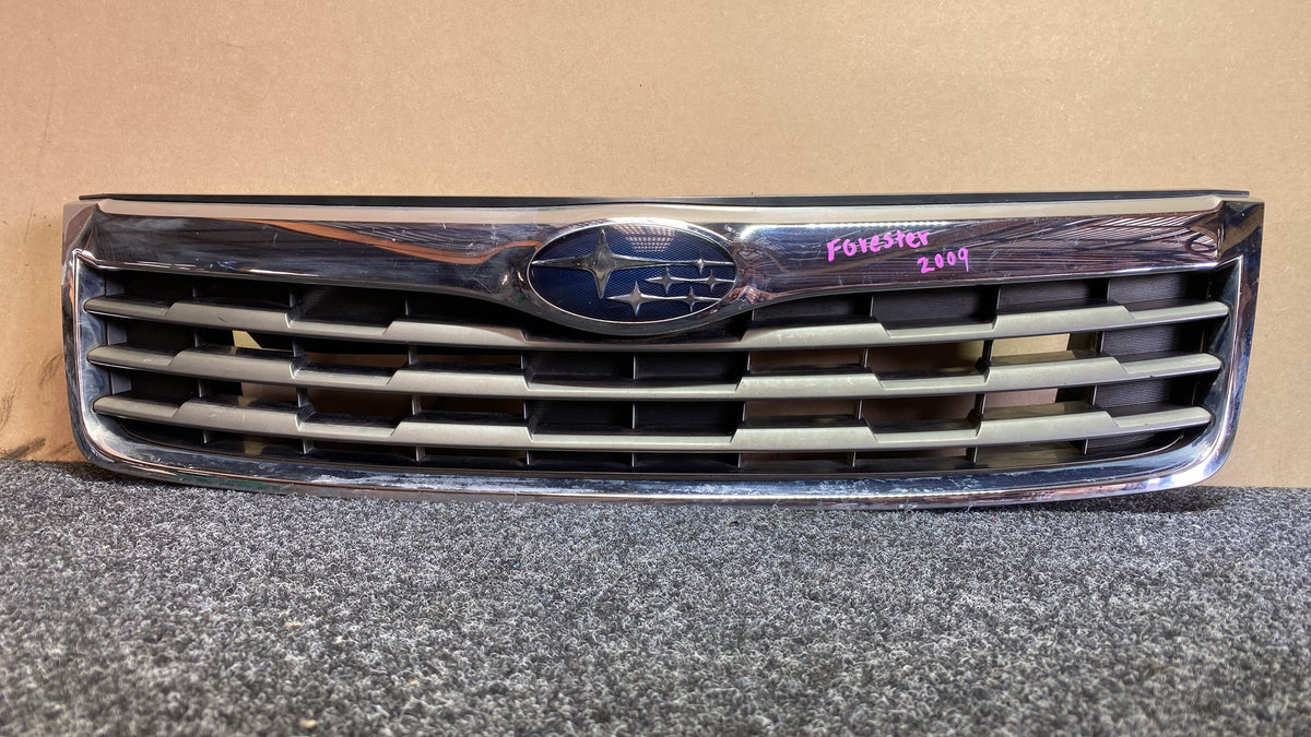 2007-2012 Subaru Forester SH - Grille PN: TOP BUMPER GRILLE