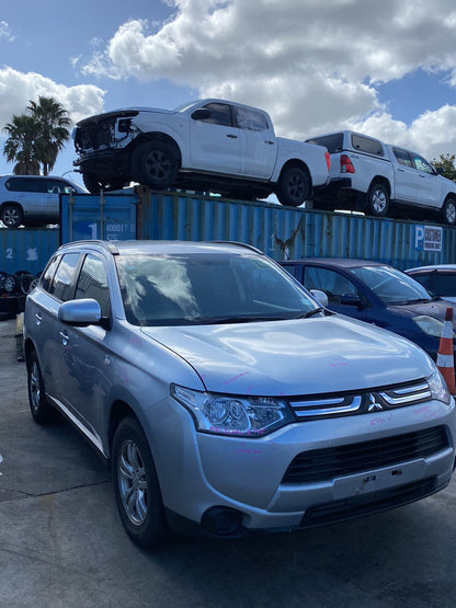 2013, Mitsubishi, Outlander, LS Dismantling For Parts
