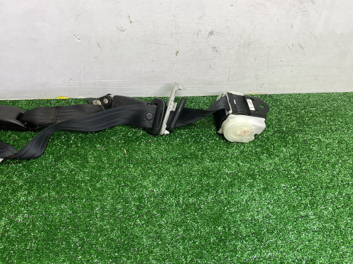 2007 Mazda Verisa - Right Rear Seat Belt PN: D01A5773000