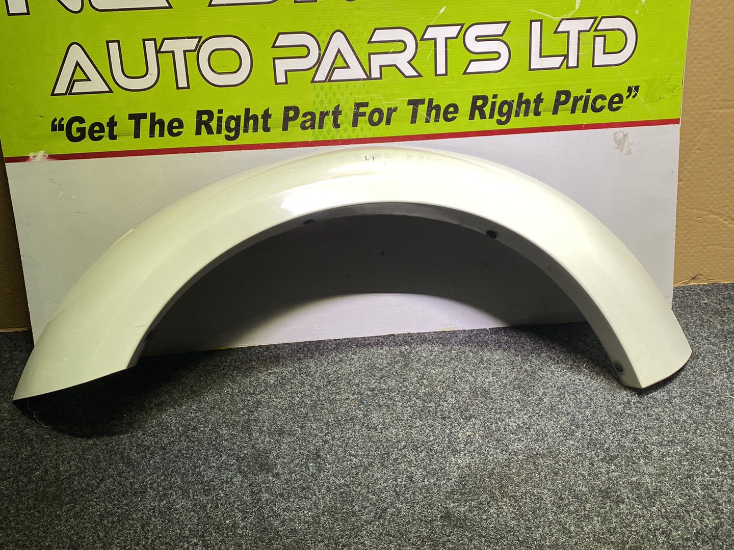 2007 Dodge Nitro - Left Front Guard Flare