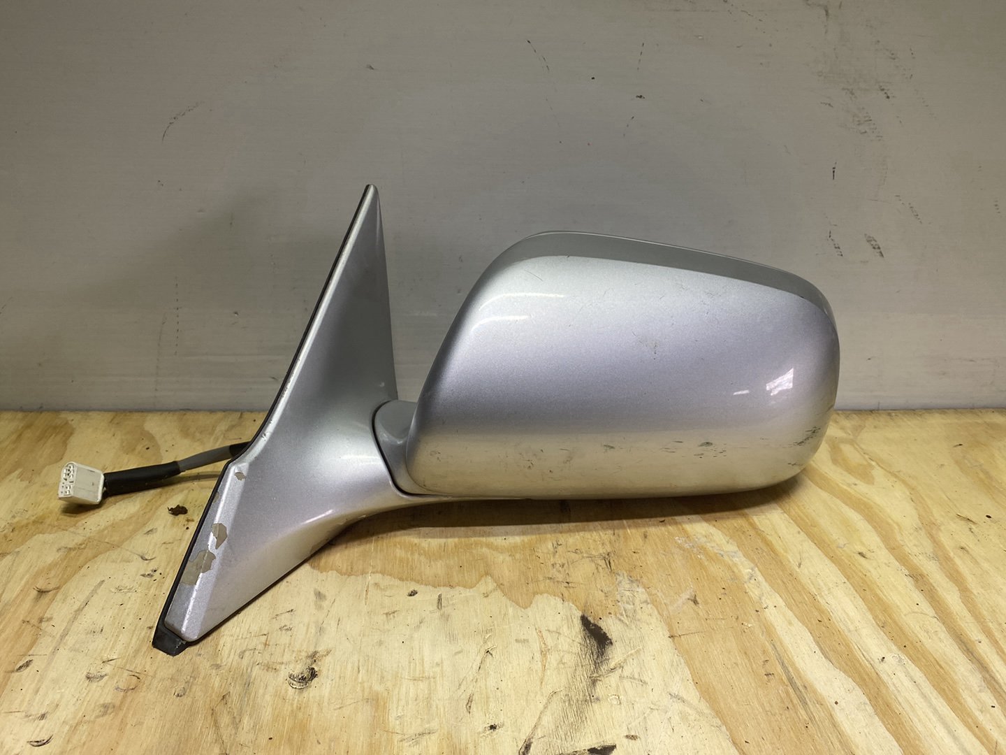 2005 Toyota Mark X - Left Door Mirror PN: 7 wires