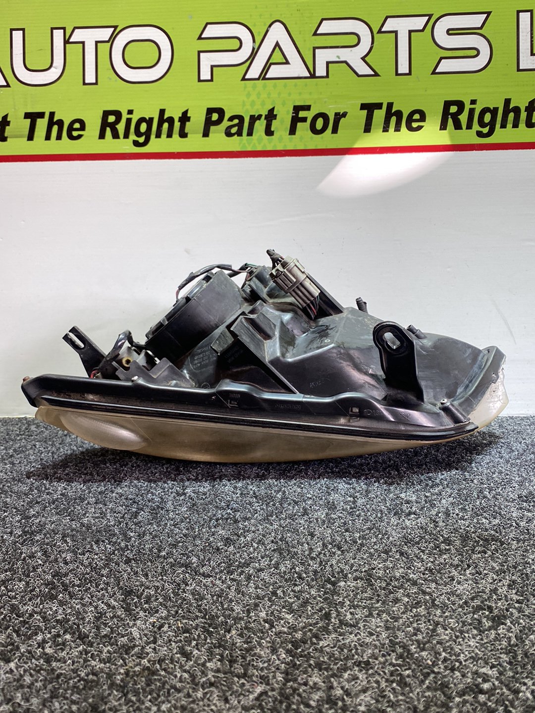 2005 Nissan Lafesta - Right Headlight PN: 1744 HID
