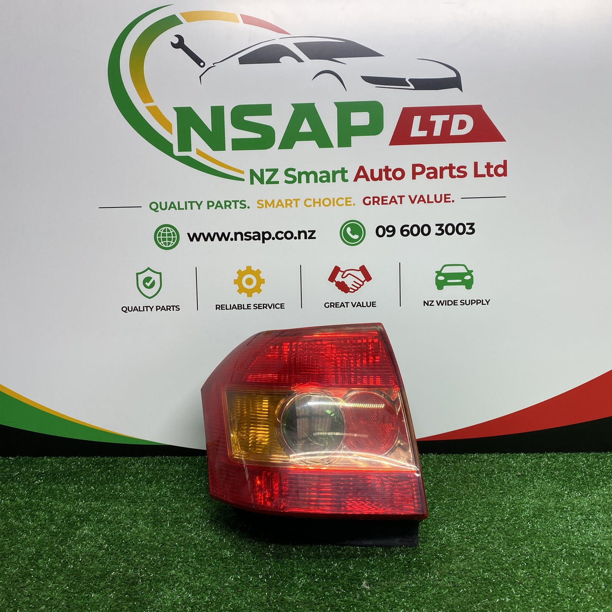 Apr 2004 to Jun 2007 - Used Toyota Corolla ZZE122 Hatchback Built in Japan VIN JTD - Right Taillight - Lens# 13-87