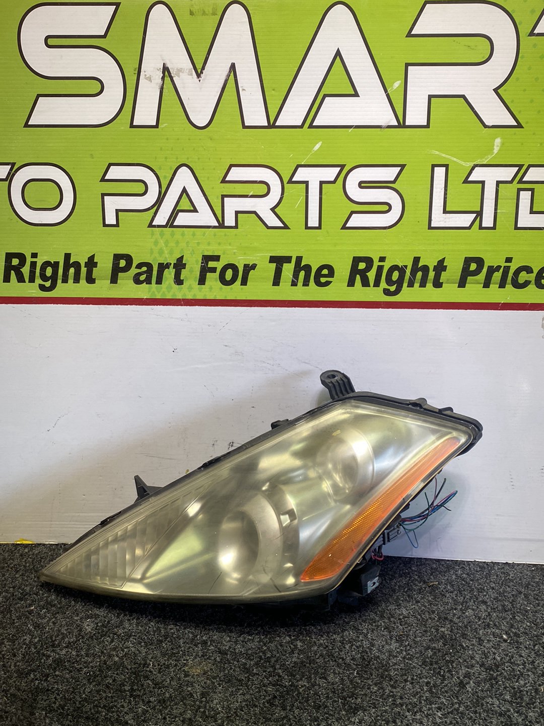 2007 Nissan Murano- Right Headlight
