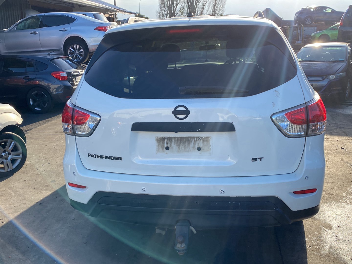 2014 Nissan Pathfinder  Dismantling For Parts
