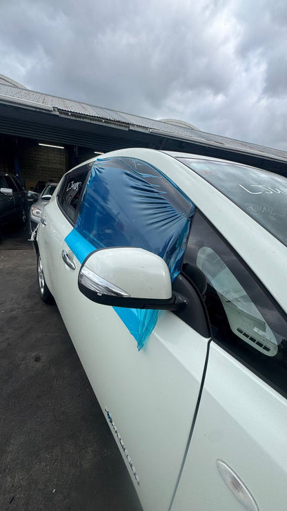 2011 Nissan Leaf ZE0 Dismantling For Parts