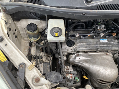2007 Toyota Voxy AZR60- Dismantling For Parts