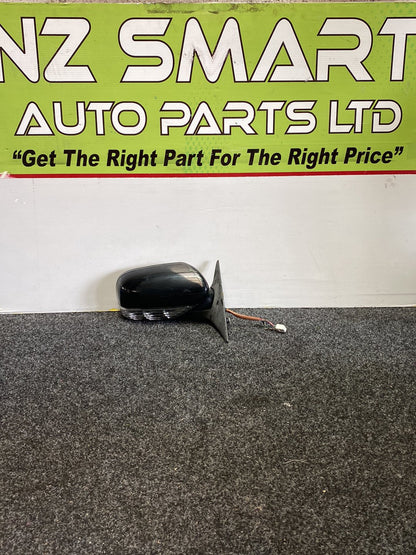Subaru Legacy - Right Door Mirror PN: vc02-015