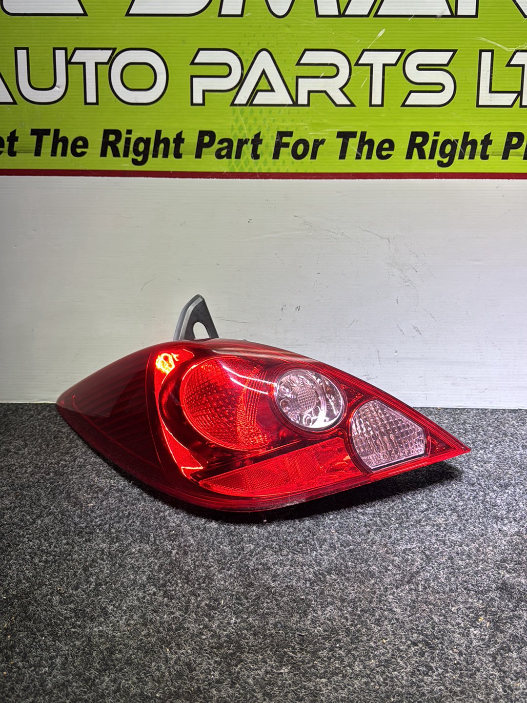 2007 Nissan Tiida - Left Taillight PN: STANLEY P4086L