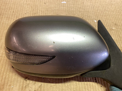 2006 Subaru Legacy - Right Door Mirror PN: 9 wires