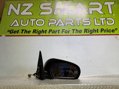 2006 Nissan Teana- Right Door Mirror PN: 5 wires