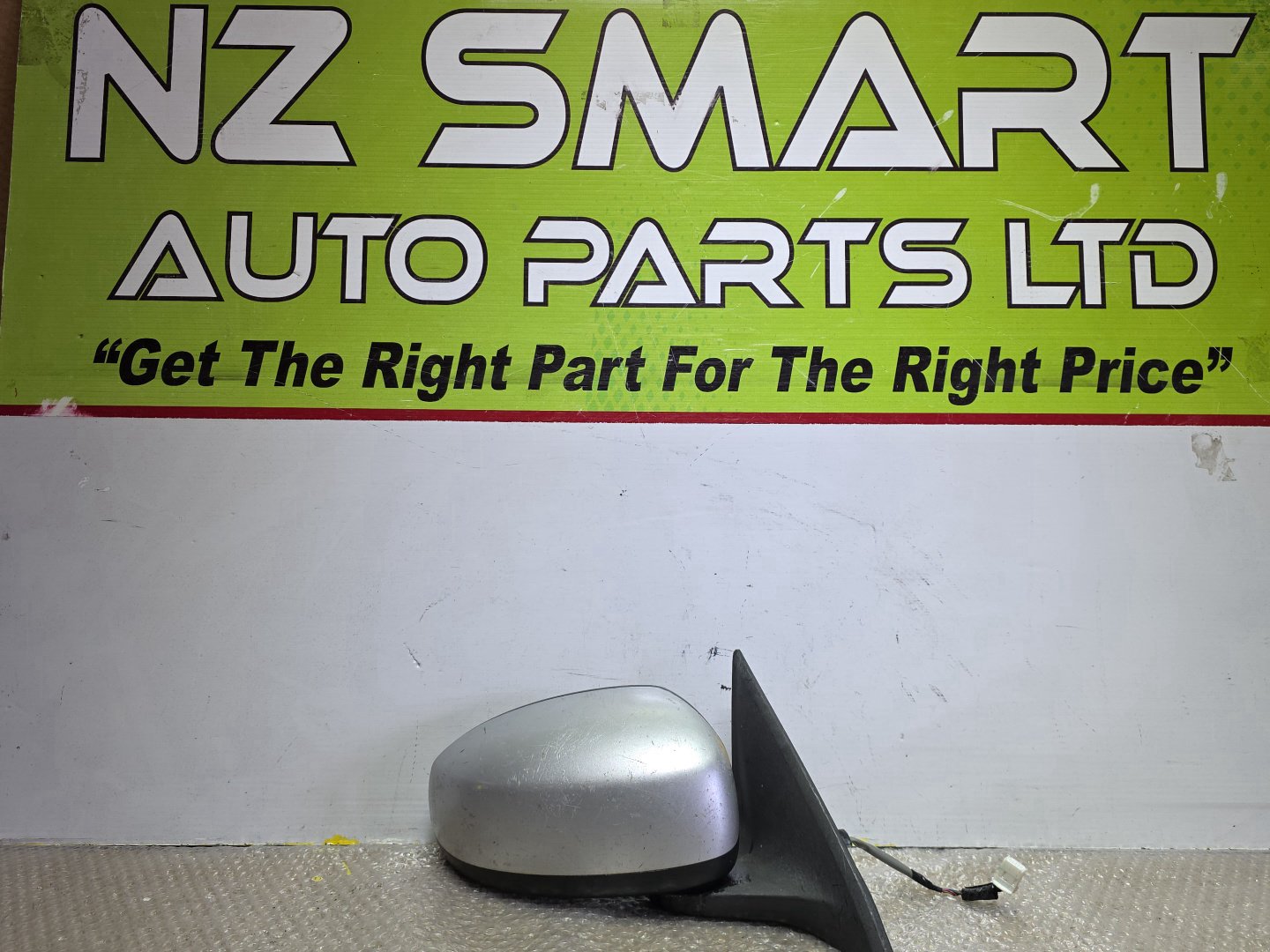 2006 Nissan Bluebird Sylphy- Right Door Mirror PN: 5 wires