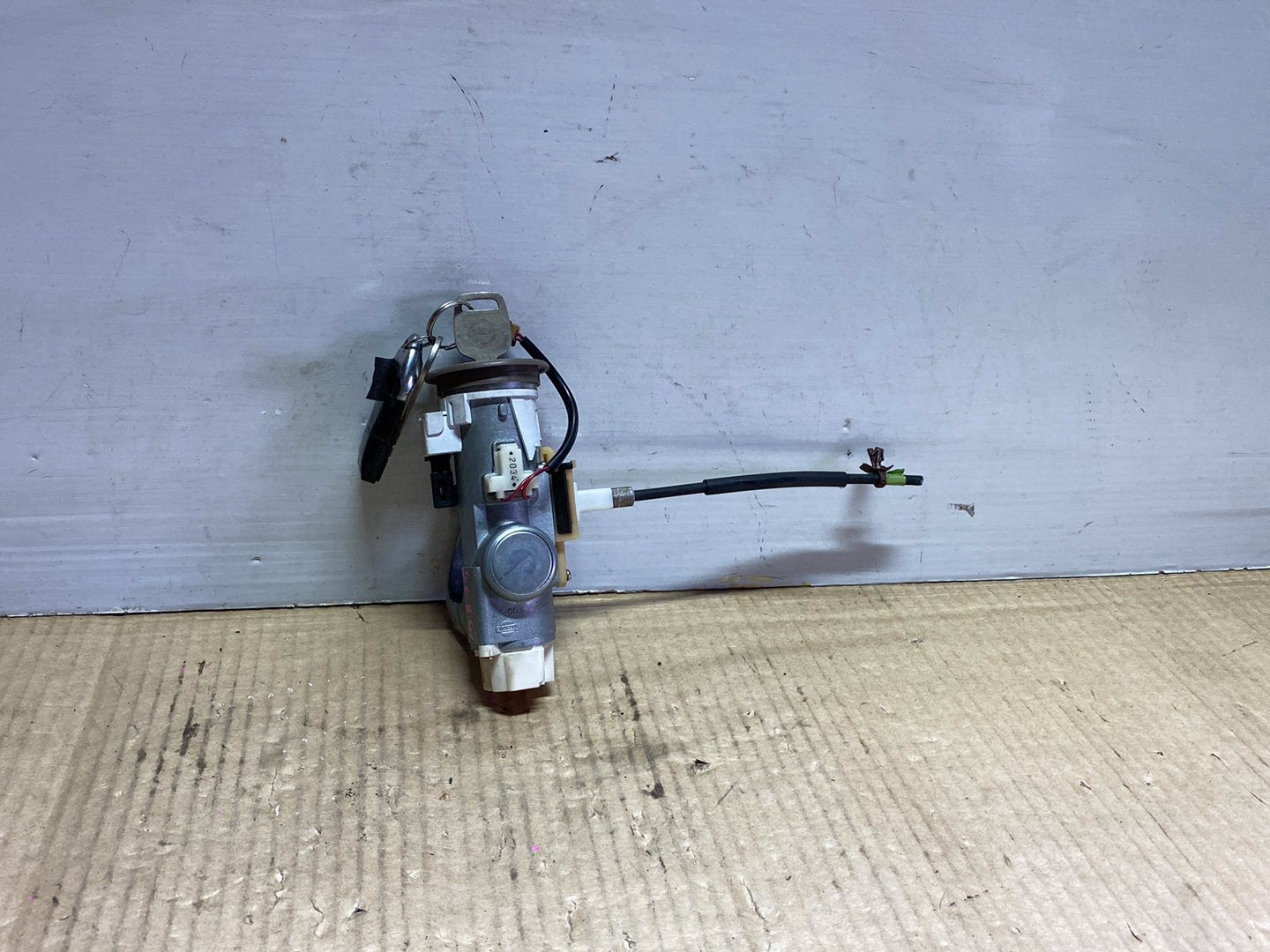 2005 Nissan Bluebird - Ignition Switch Key PN: AS-55