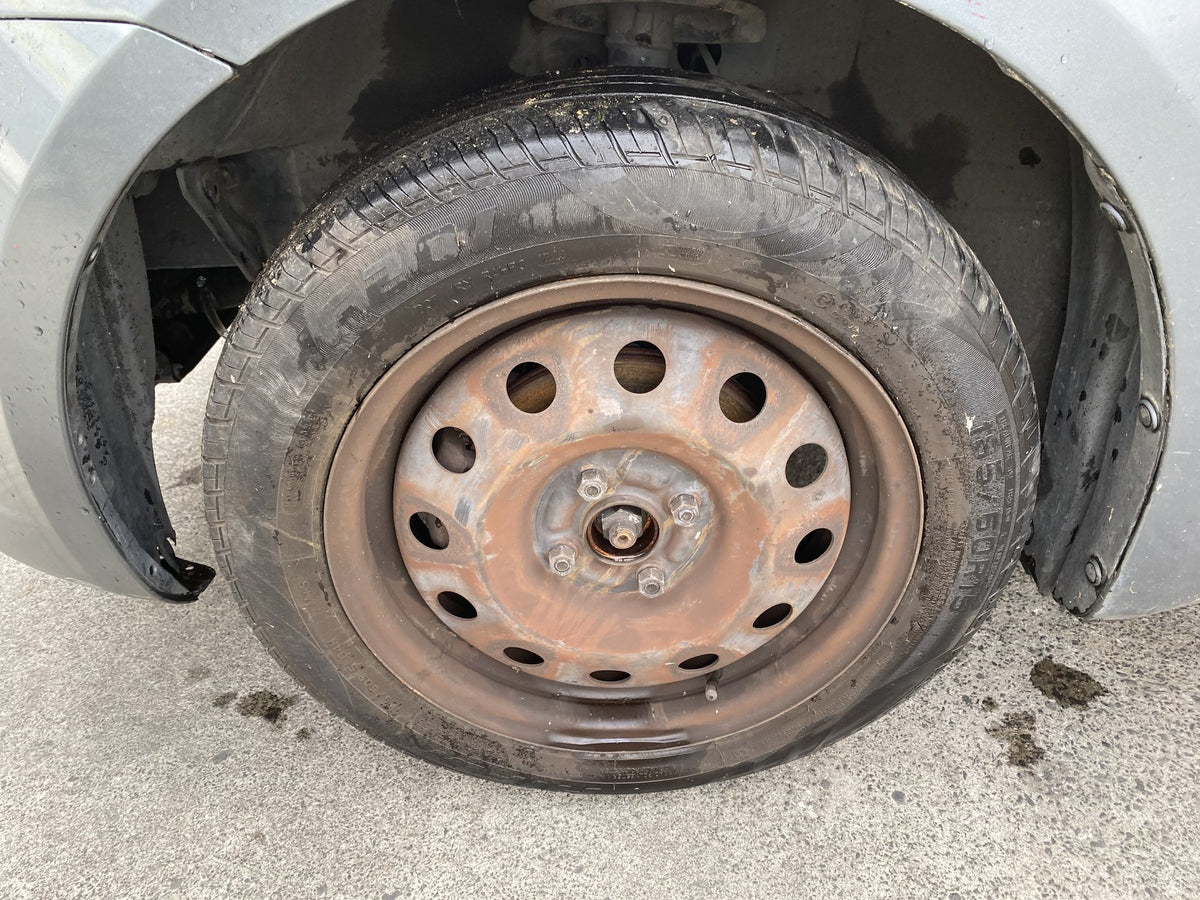 2005 Suzuki Swift ZC11S Dismantling For Parts