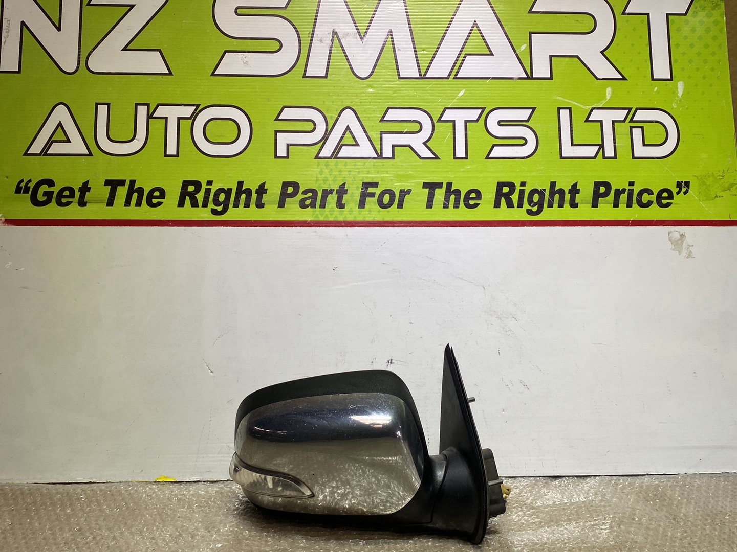 2007 Holden Rodeo- Right Door Mirror PN: 3 wires