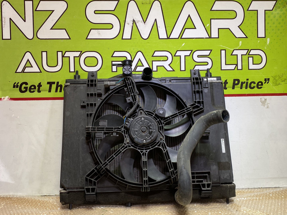 2016 Nissan Juke YF15 - Radiator PN: 214101KA0A