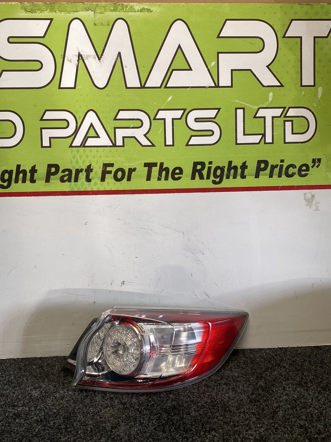 2009 Mazda Axela- Right Tailgate PN: