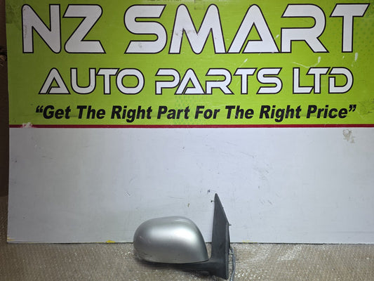2003 Nissan Cube- Right Door Mirror PN: 7 wires