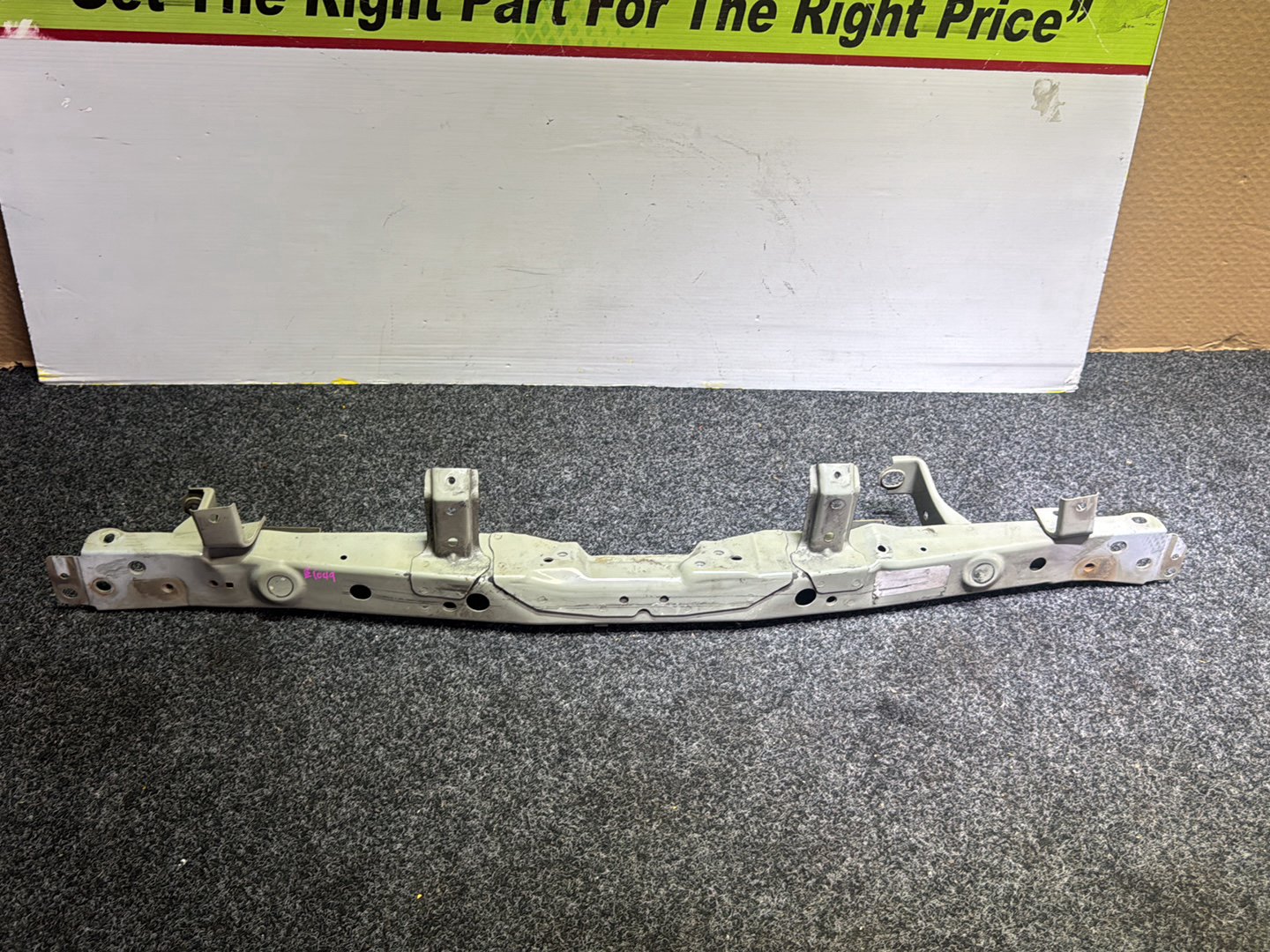 2011 Nissan Juke YF15 - Radiator Support