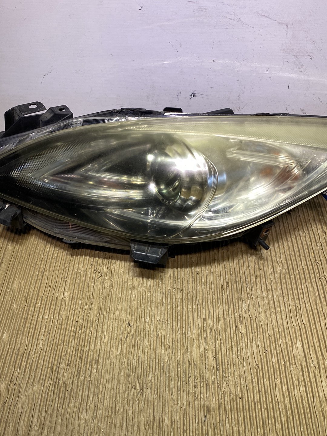 2011 Mazda Axela- Left Headlight PN: see photos