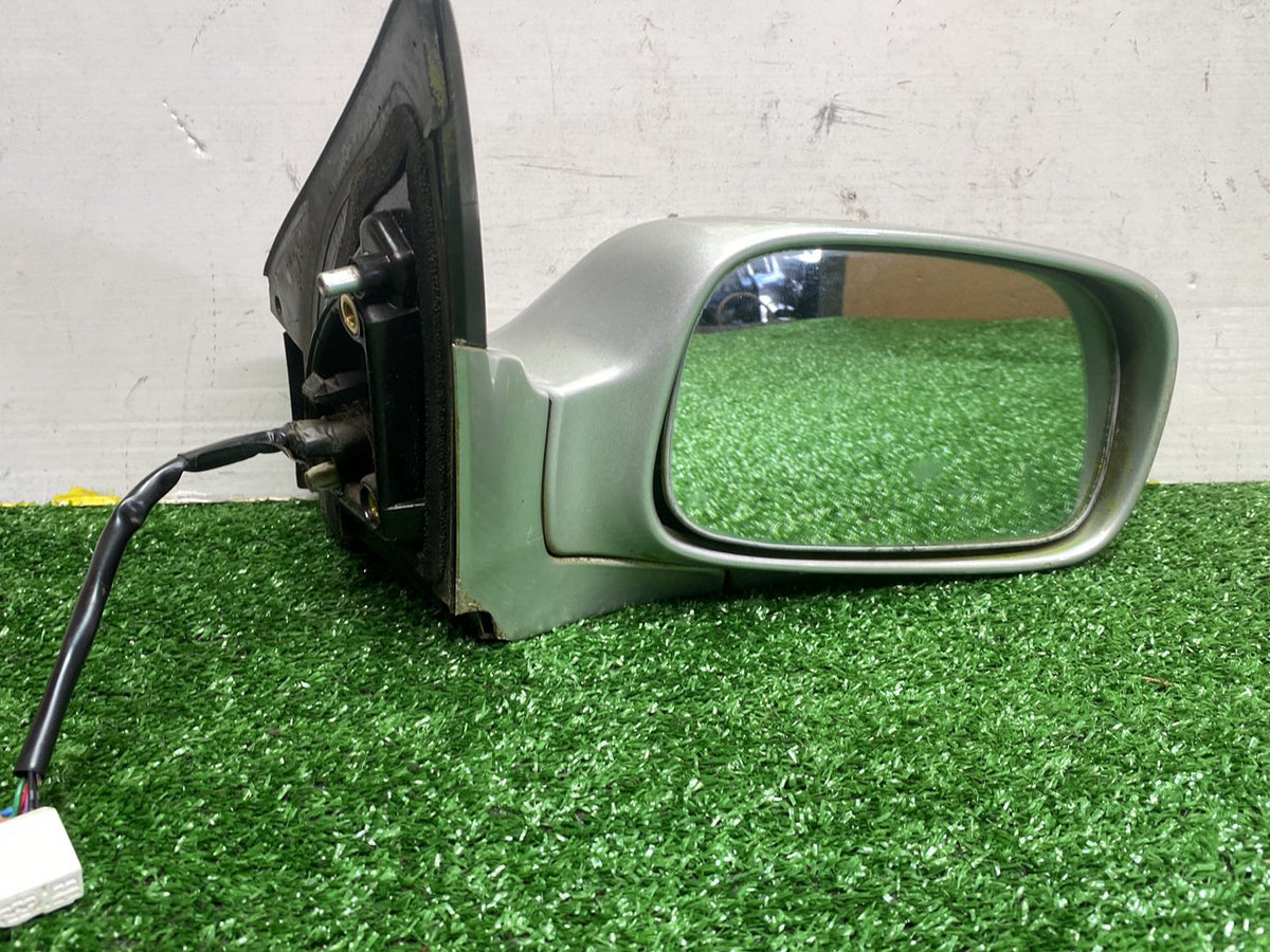 2006 Used Toyota Caldina - Right Door Mirror PN: 7 wires