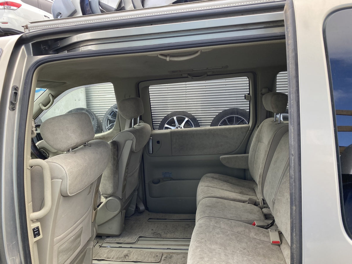 2004 Nissan Elgrand Highway Star E51 Dismantling For Parts