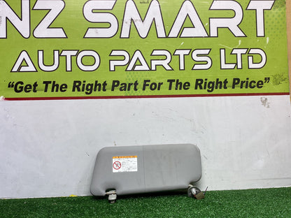 2007 Mazda Verisa - Right Sun Visor PN: D46169270A77