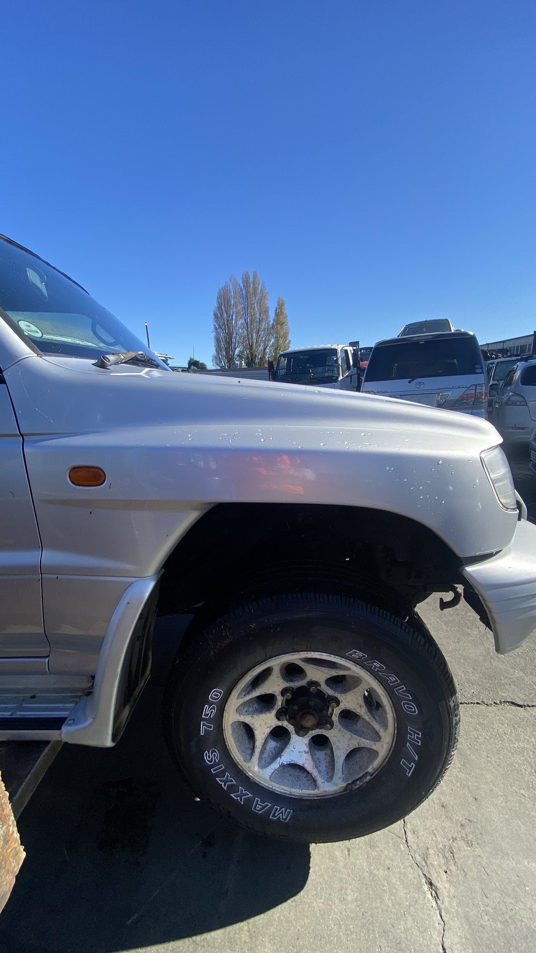 1997 Mitsubishi Pajero V25      Dismantling For Parts
