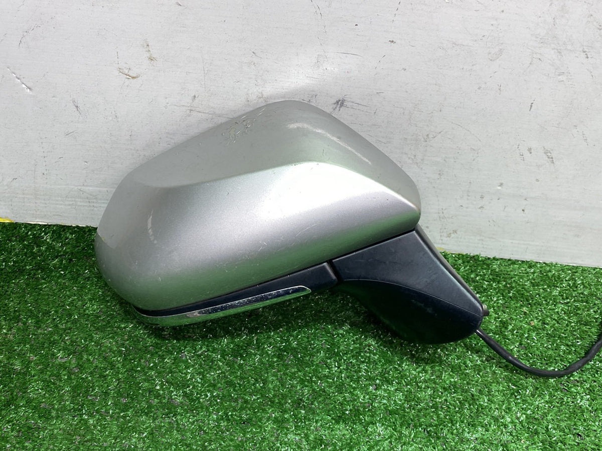 2016 - 2021 - Used Toyota Prius ZVW50R - Right Door Mirror - Standard Type