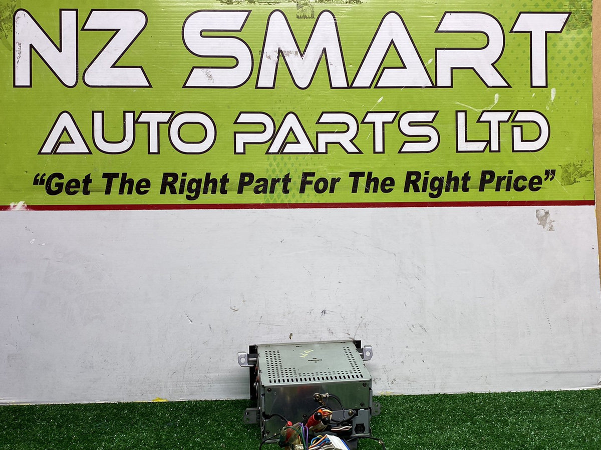 2005 Used Toyota Ist NCP60 - Stereo Head Unit PN: 8612052211