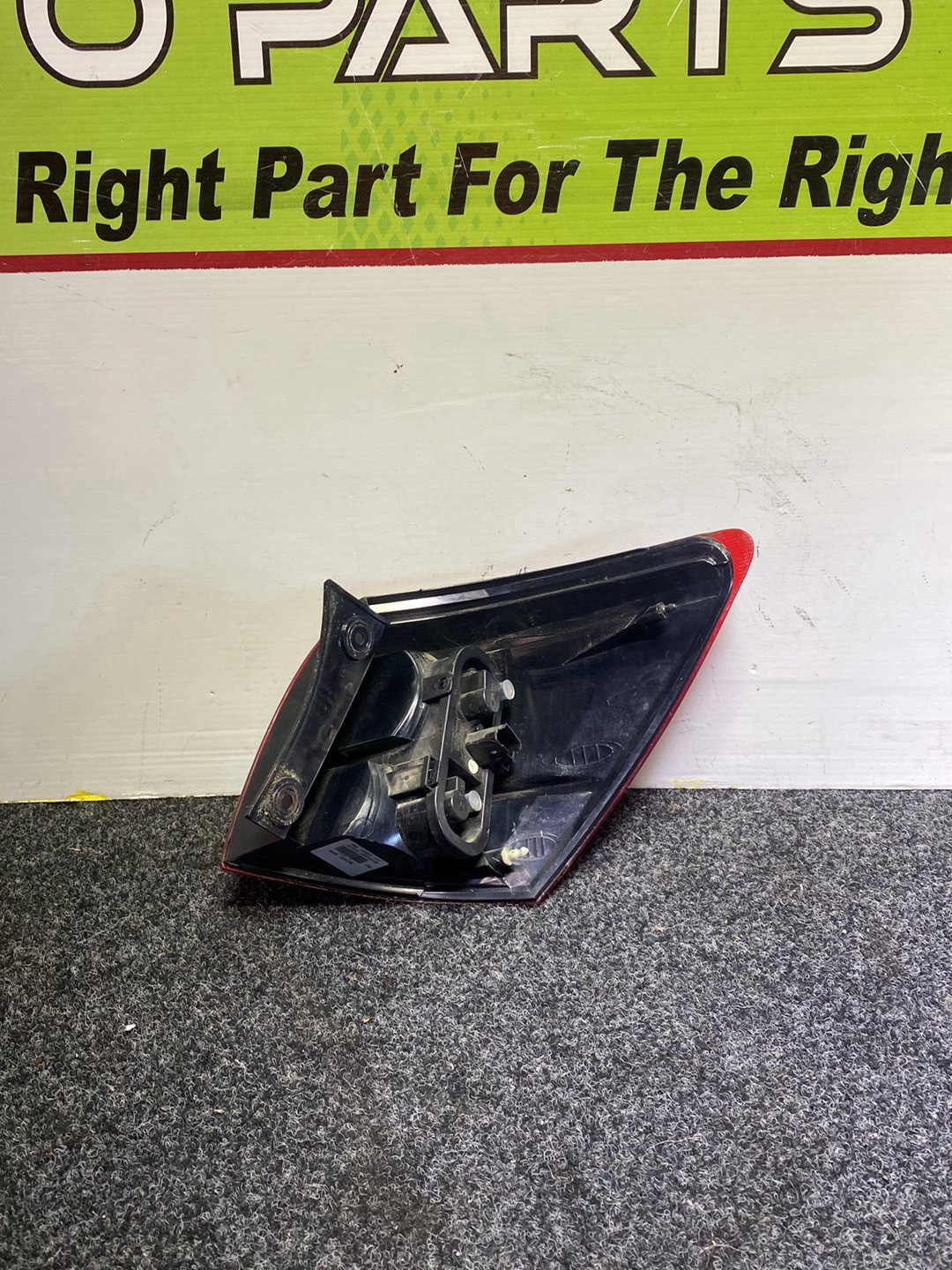 2008 Nissan Dualis KJ10 - Left Taillight