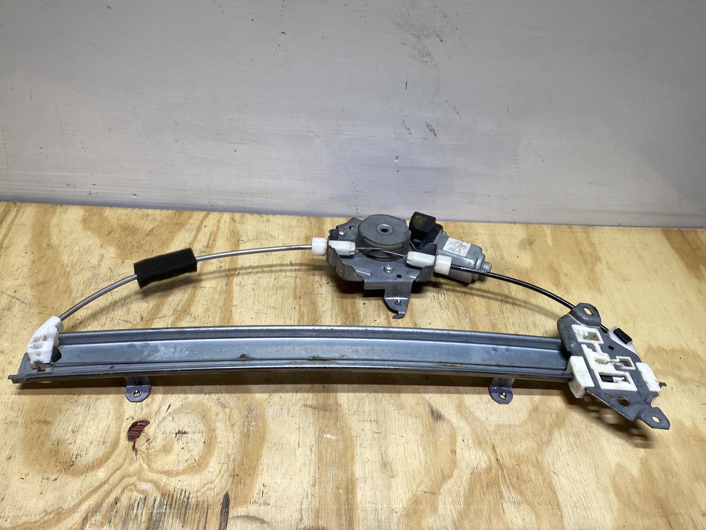2010 Nissan March K12 - Left Front Window Regulator/Motor