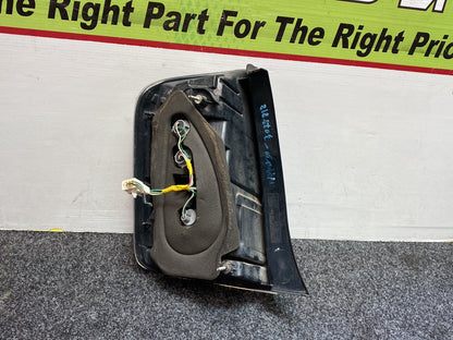 2005 Used Toyota Prius NHW20 - Right Taillight PN: STANLEY 4713