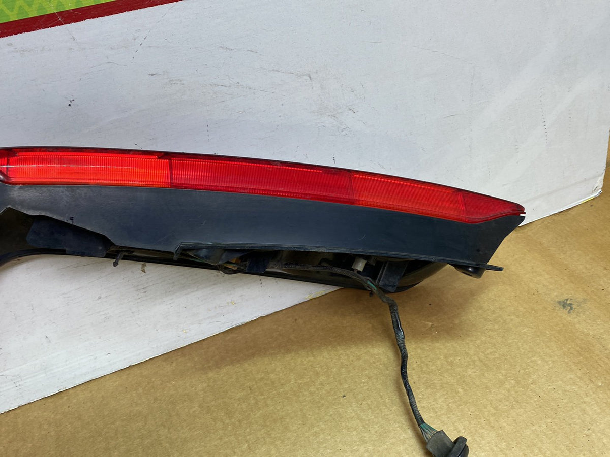 2007 Nissan Note - Right Taillight PN: 220-63780