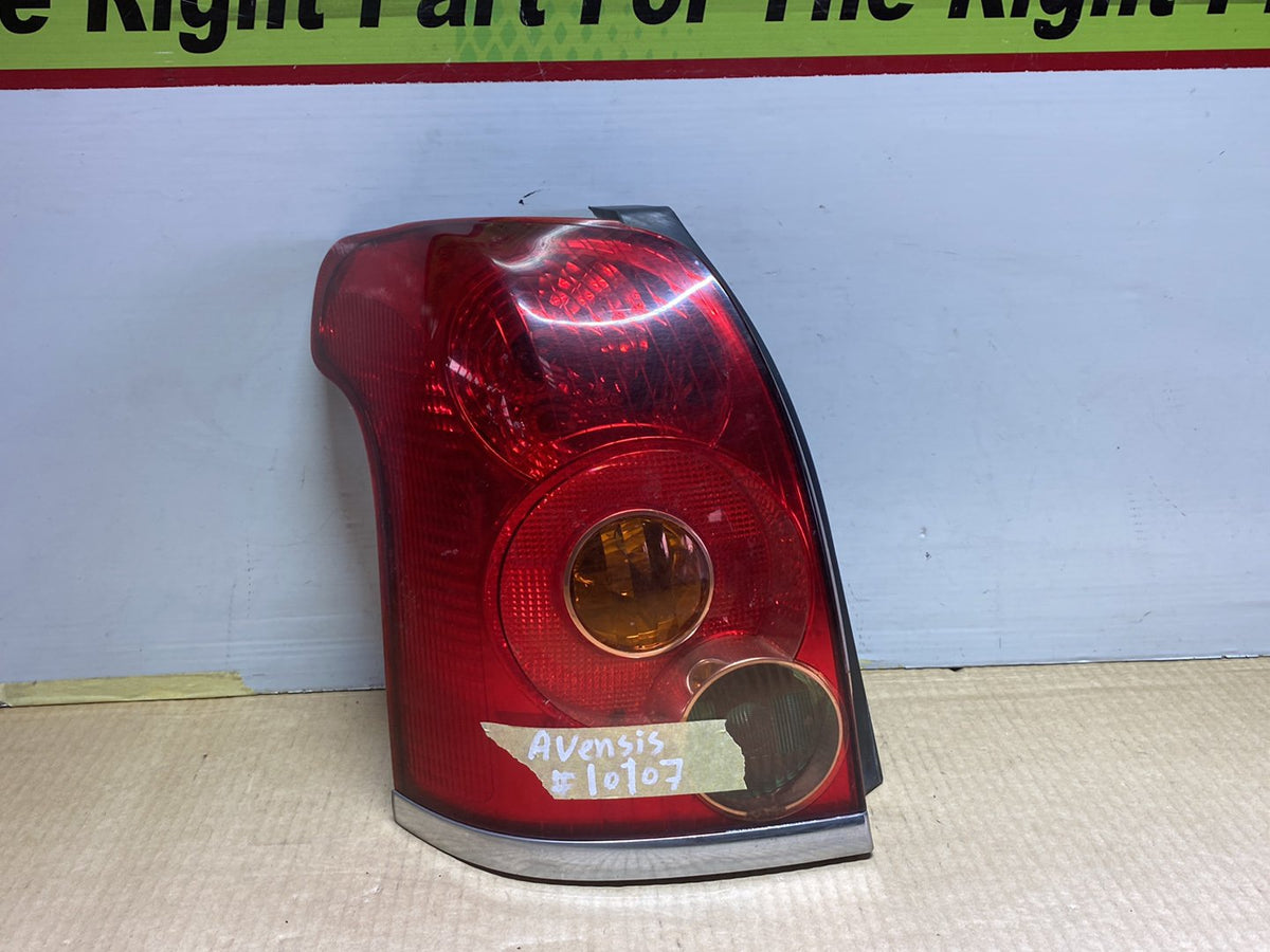 2006 Used Toyota Avensis AZT251 - Left Taillight PN: Koito 05-50