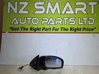 2005 Nissan Fuga- Right Door Mirror PN: 5 wires