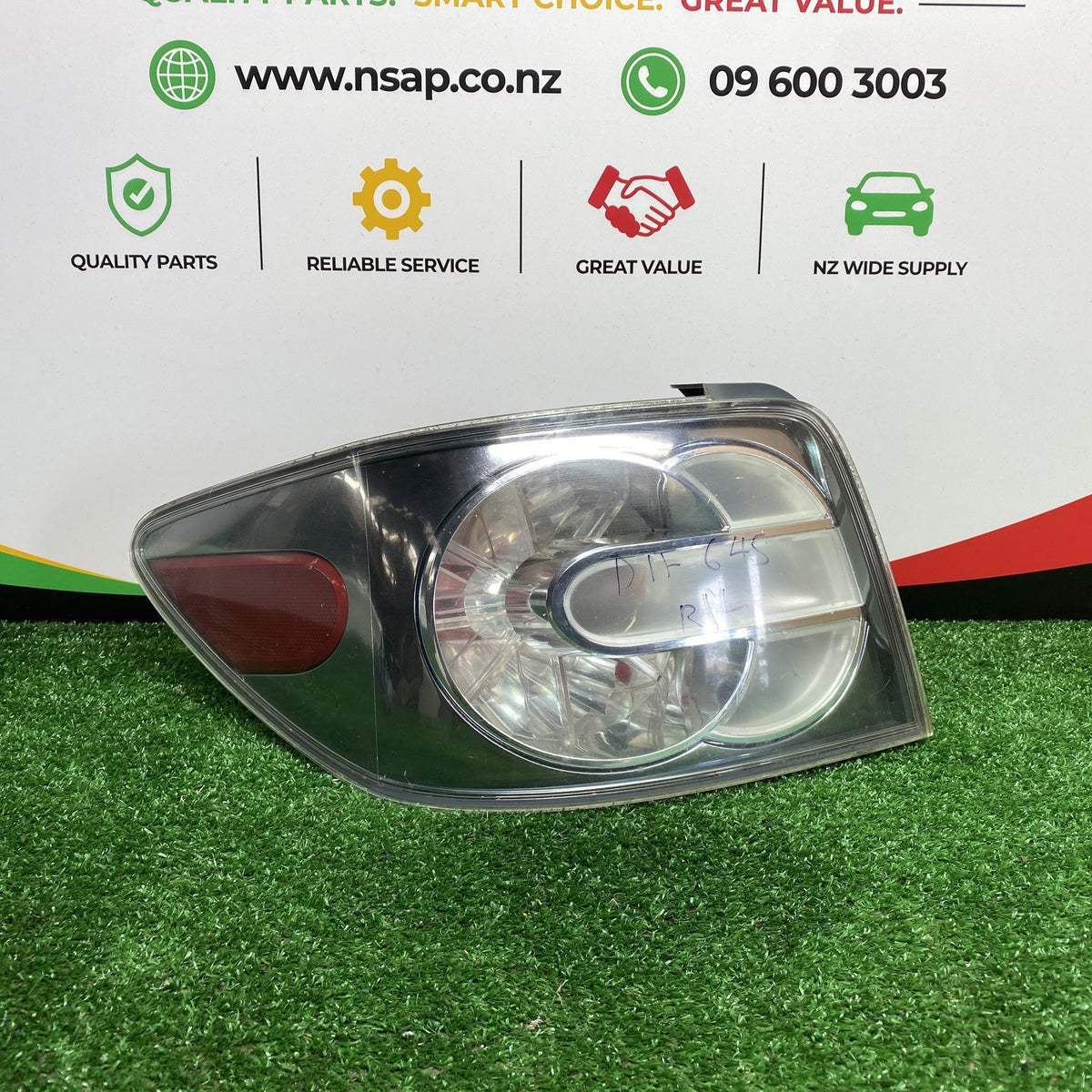 2007 Mazda CX-7 - Left Taillight PN: KOITO 220-61583