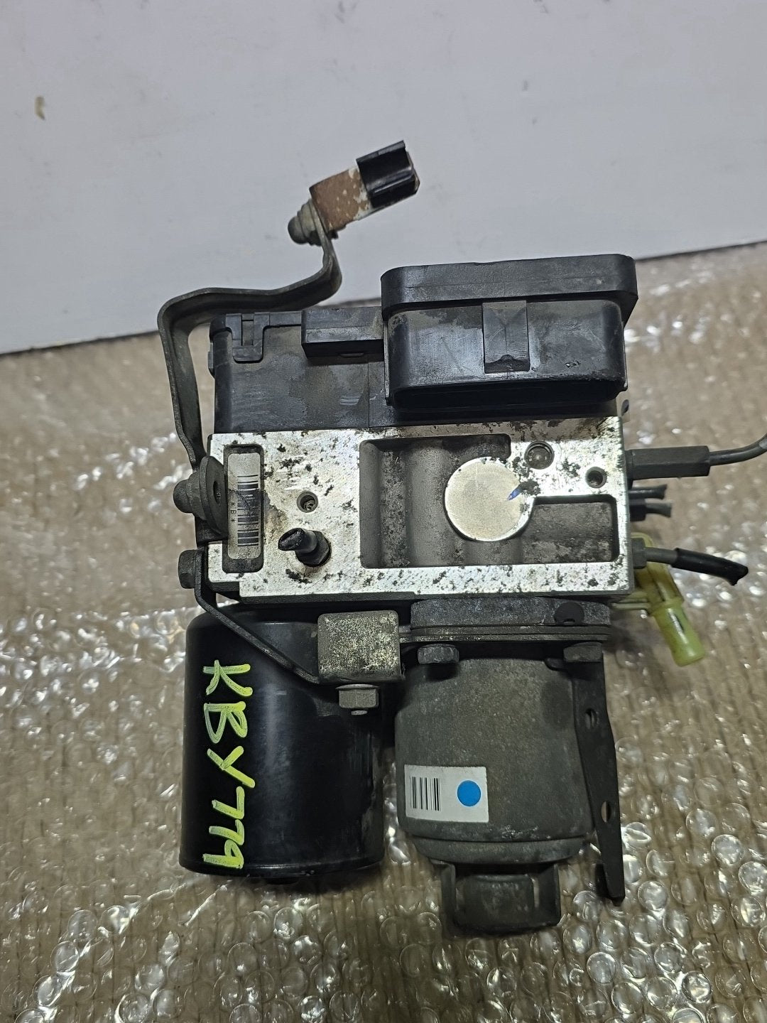 2008 Used Toyota Prius- ABS Pump PN: see photos