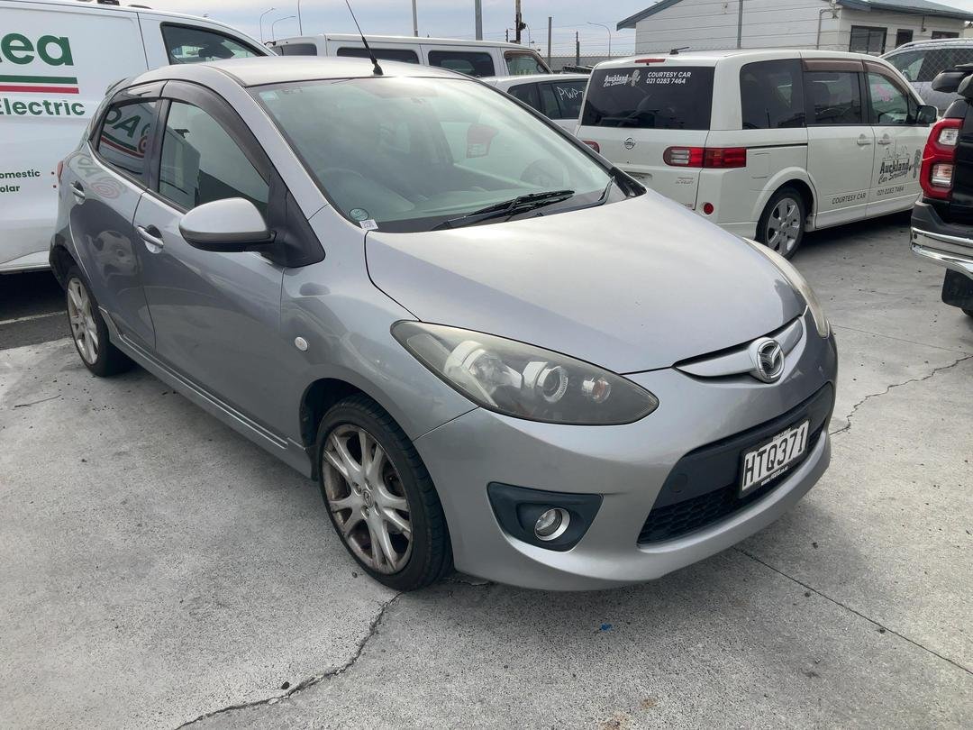 2009 Mazda Demio DE5FS  Dismantling For Parts
