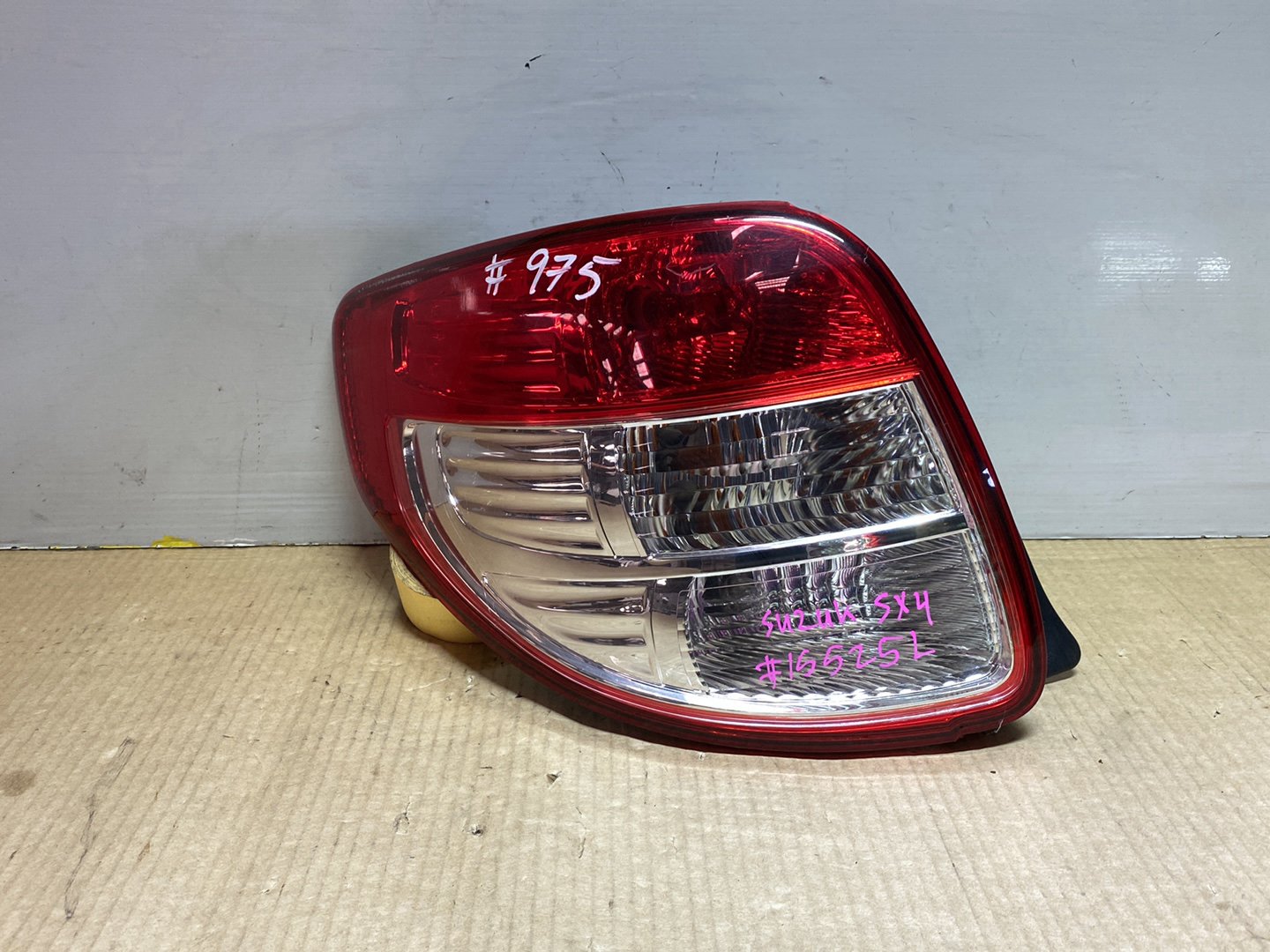 2006 Suzuki SX4 YA41S - Left Taillight PN: Koito 220-59135