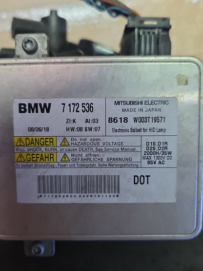 2009 BMW 320i - Right Headlight PN: