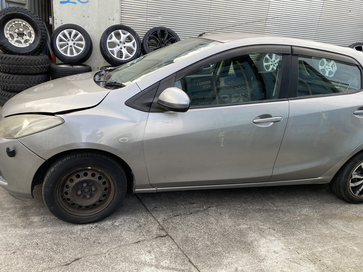 2005 Mazda Demio Dismantling For Parts