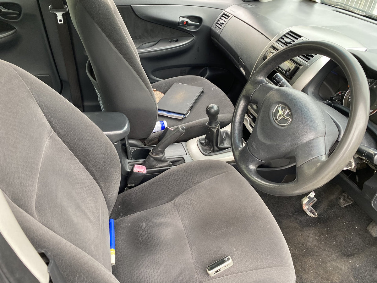 2009 Toyota Corolla  Dismantling For Parts
