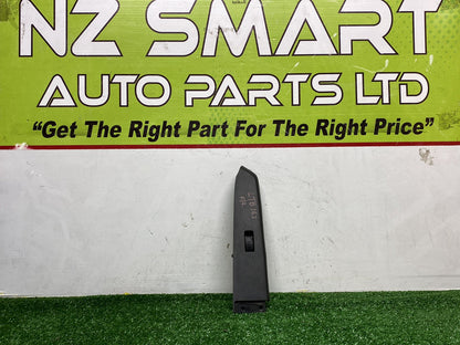 2007 Mazda Verisa - Left Front Window Switch PN: D01C684l6