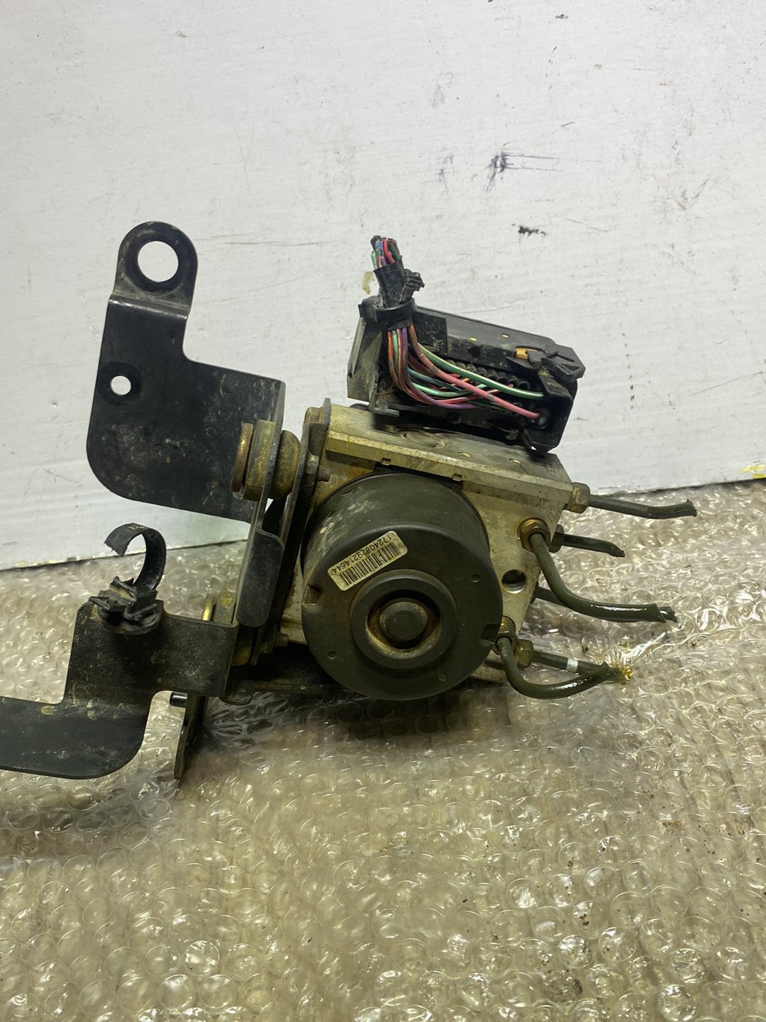 2004 Mazda Demio- ABS Pump PN: see photos